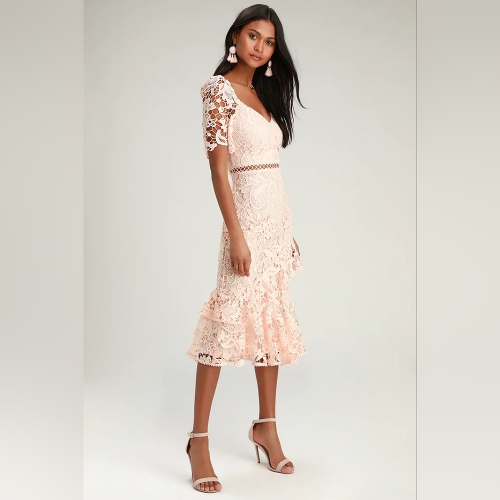 NWT LULUS Briarwood Blush Pink Lace Ruffled Midi Dress Size Large - Picture 3 of 4